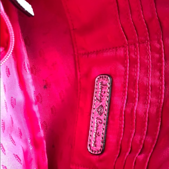 Juicy couture wristlet LOVE with pink lining - Picture 7 of 8